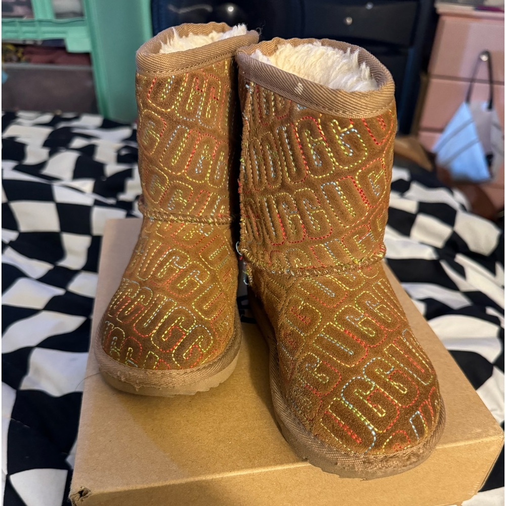 Girl Ugg boots